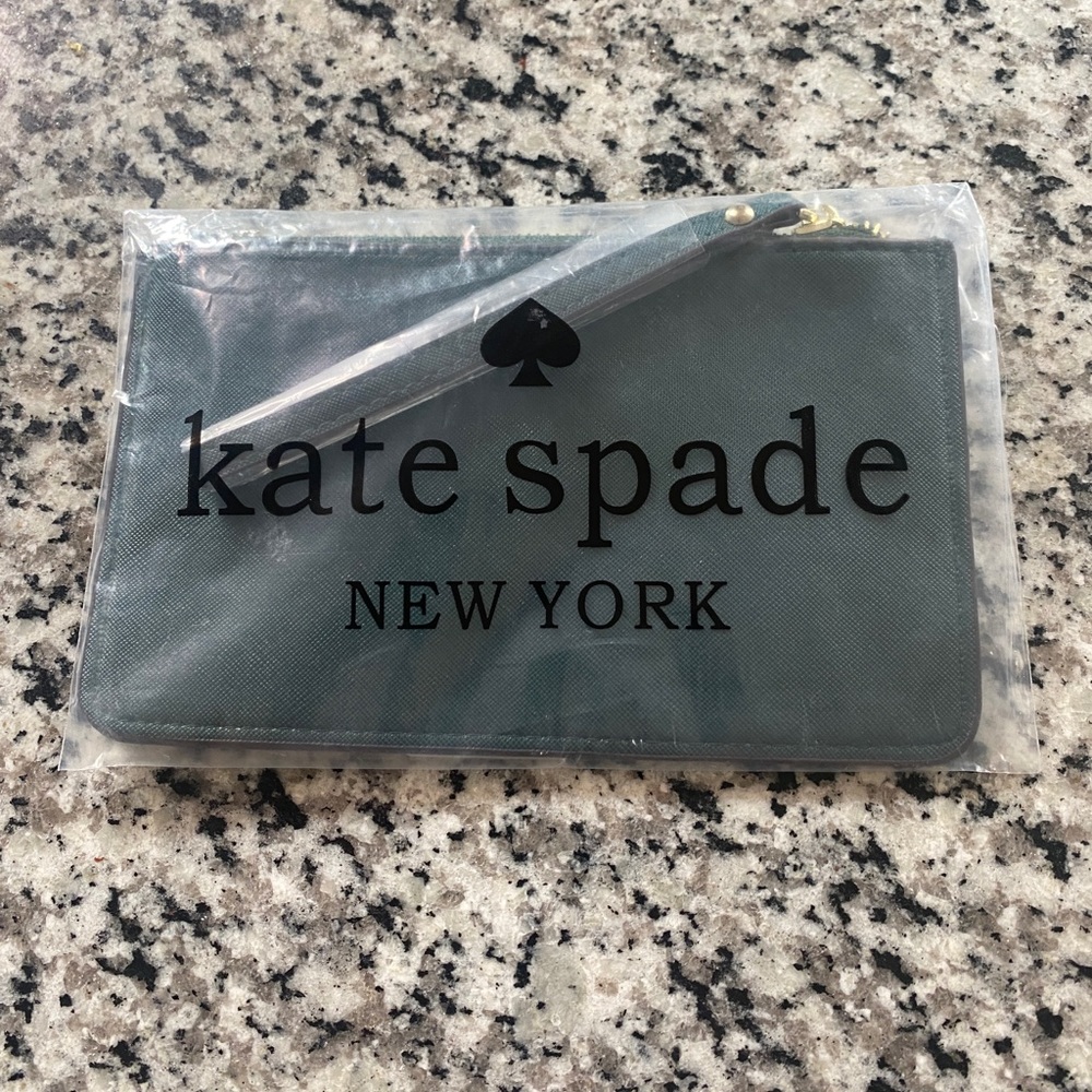 NWT Kate Spade Wristlet